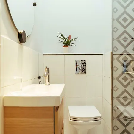 Amazing View - Location - Universitate Apartment *